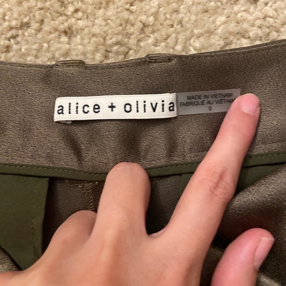 Alice + Olivia High Waist Brown Shorts - Picture 3 of 4